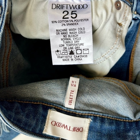 Driftwood Floral Paisley Embroidered Colette Straight Jeans Raw Fray Hem Size 25 - Picture 9 of 9